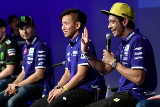 MotoGp, Rossi: «Non smetterei mai di correre»