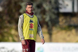 Torino, Vives: un mese di stop. Lesione parziale al legamento