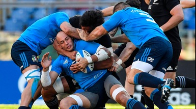 Italia-All Blacks 10-68, l'orgoglio azzurro non basta