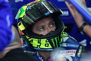 MotoGp, Rossi: «Podio possibile dalla prima fila»