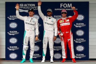 F1: pole di Hamilton a Interlagos, con la Ferrari di Raikkonen terza