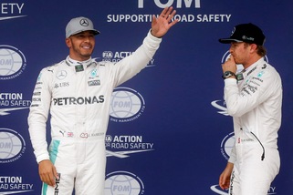 F1, Gp Brasile: Hamilton in pole, la vittoria a 1,53
