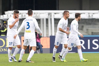 Serie B, Verona-Novara 0-4: le immagini del match
