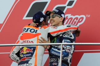 MotoGp, Lorenzo: «L'ultimo regalo per la Yamaha»