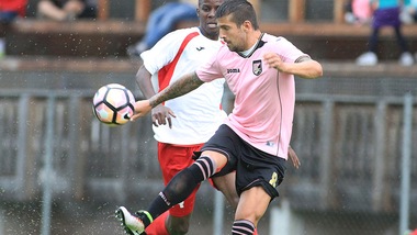 Serie A Palermo, lavoro in gruppo per Bentivegna e Trajkovski