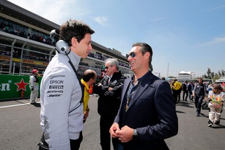 F1, Wolff: «Verstappen ha scritto nuove leggi della fisica»