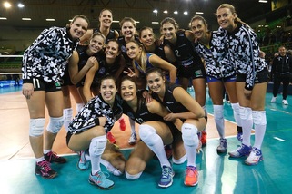 Modena supera il Cannes 3-0 e strappa mezza qualificazione