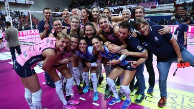 Sabato sera lo scontro al vertice Unet Yamamay-Pomì Casalmaggiore