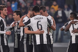 Khedira, Mandzukic, Hernanes: Juventus implacabile. Ed ecco baby Kean