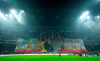 Milan-Inter, l'omaggio della Sud a Berlusconi