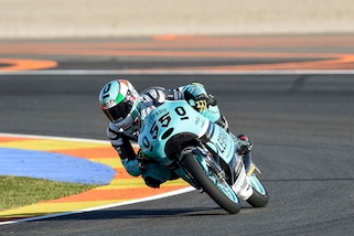 Moto2, Locatelli: «Abbastanza contento, abbiamo iniziato bene»