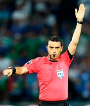 Champions League, Hategan arbitrerà Napoli-Dinamo Kiev