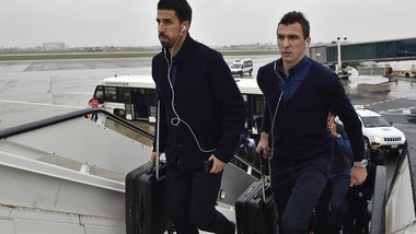 Juventus, Allegri ha in mente il tridente Cuadrado, Mandzukic e Alex Sandro. Chiellini in panca