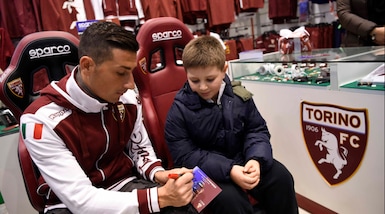 Giuseppe Vives al Granata Store per la presentazione della poltrona Sparco