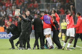 Hapoel Beer Sheva-Inter 3-2, Fiorentina-Paok 2-3: Pioli eliminato, Sousa ko ma quasi ai sedicesimi