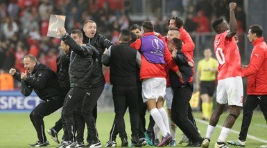 Hapoel Beer Sheva-Inter 3-2, Fiorentina-Paok 2-3: Pioli eliminato, Sousa ko ma quasi ai sedicesimi