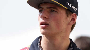 F1, Verstappen: «Cercheremo di attaccare la Mercedes»