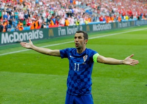 «Barcellona, non solo Lichtsteiner: per la fascia spunta Srna»