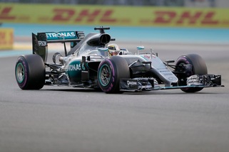 F1 Abu Dhabi: Hamilton in pole, quarto Raikkonen