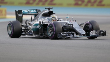 F1 Abu Dhabi: Hamilton in pole, quarto Raikkonen