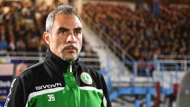 Serie B Avellino, esonerato l'allenatore Toscano