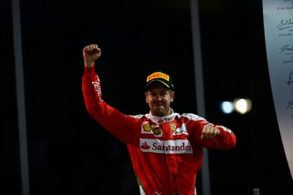 Mondiale a Rosberg, una buona notizia. Ma nel 2017 serve ritrovare Vettel