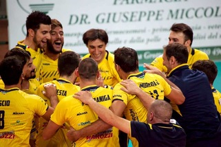 BCC Castellana Grotte passa al comando, Siena ko al tie break