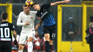 Juventus, occhi su Caldara: un difensore da... zoccolo duro