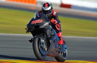 MotoGp, Lorenzo: «Sono pronto a vincere con la Ducati»