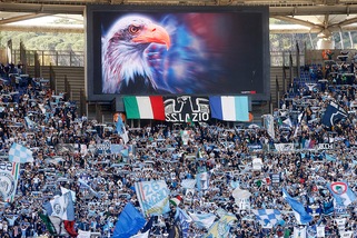 Lazio, carica prima del derby. In 3mila a Formello