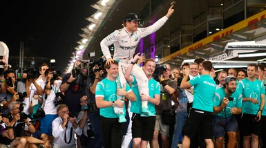 Nico Rosberg, le immagini della vittoria del mondiale - FOTO