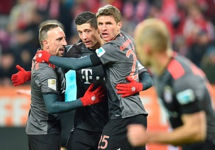 Mainz-Bayern Monaco 1-3: Ancelotti aggancia il Lipsia in vetta