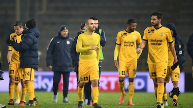 Serie B Verona-Perugia, probabili formazioni e tempo reale alle 15