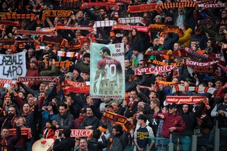 Festa Roma, 4.000 tifosi salutano la squadra