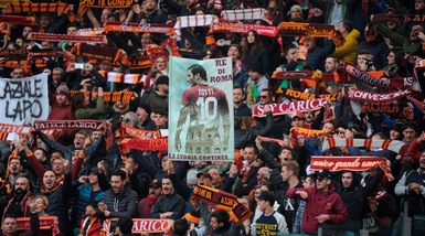 Festa Roma, 4.000 tifosi salutano la squadra