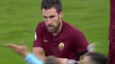 Roma, due turni a Strootman: salta Milan e Juventus