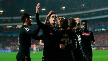Champions League, Benfica-Napoli 1-2: Mertens show, gol e assist