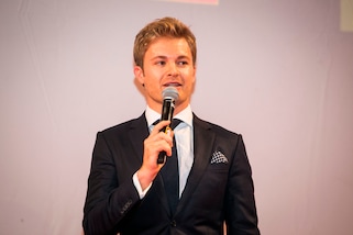 F1, Rosberg contro Lauda: «Fosse stato per me, l'avrei detto Natale»