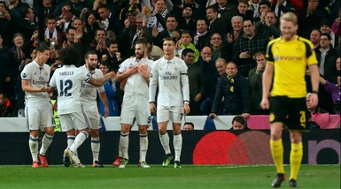 Champions League: Siviglia agli ottavi, Real Madrid beffato da Reus, è secondo