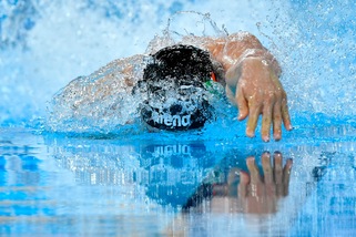 Nuoto, mondiali vasca corta: Dotto e Di Pietro volano in finale