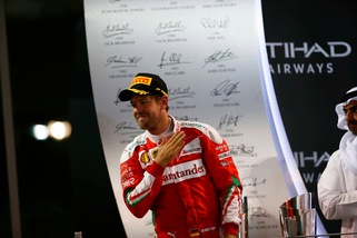 F1, Vettel: «Non mi interessa la Mercedes, resto alla Ferrari»