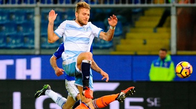 Immobile da record, più volte in fuorigioco che a segno. L'ironia è social