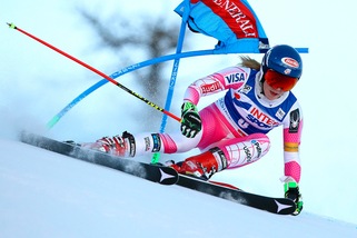 Sestriere, in testa l'americana Shiffrin: Curtoni al 13° posto