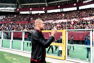 Glik allo stadio per il derby