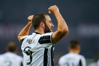 Juventus, Higuain mata il Toro: 1-3, non basta Belotti. Doppio Pipita e Pjanic