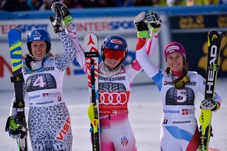 Sci, nello slalom speciale domina la Shiffrin. Azzurre lontane