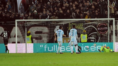 Serie B, Ascoli-Entella 2-1: Favilli in extremis