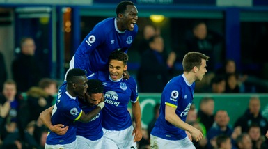 Premier League, Arsenal ko: Conte, opportunità +6