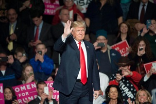 Trump nomina come consiglieri i boss di Tesla e Uber