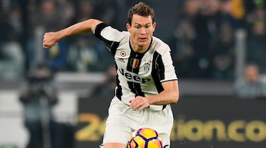 «No del Barça a Lichtsteiner: ecco i motivi»